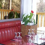 Отель Logis Le Jabron