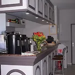 Logis Le Jabron Отель